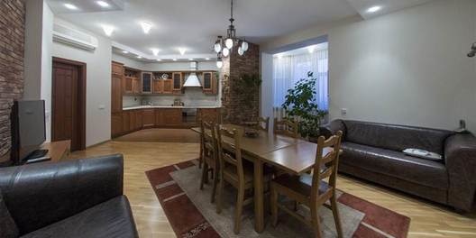 Three-bedroom Apartment st. Staronavodnitskaya 13 3630