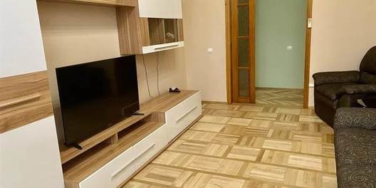 st. Andreevskiy spusk 2B Bedroom 4 Guest Bedroom, Living Room Flatscreen TV, L-Shaped Couch