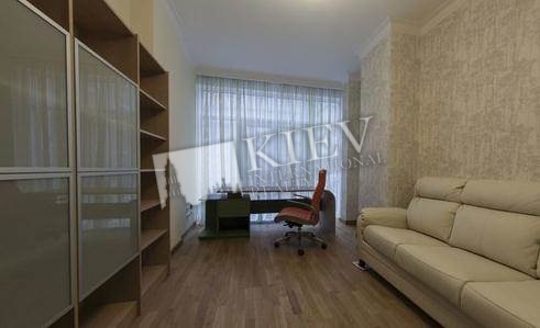 Four-bedroom Apartment st. Zverinetskaya 47 4429