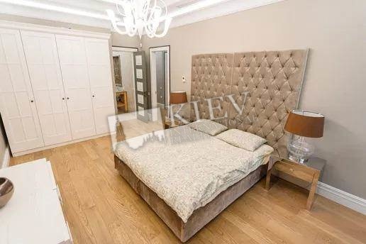 st. Novoselitskaya 10 Interior Condition 1-2 Years Old, Master Bedroom 1 Double Bed, TV