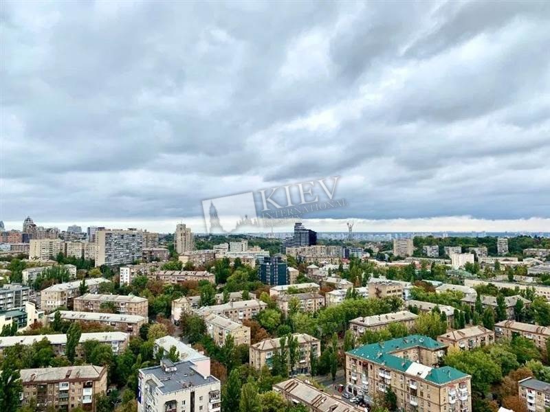 Druzhby Narodiv Kiev Apartment for Sale
