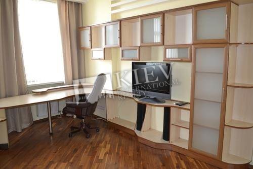 st. Lesi Ukrainki 23 Master Bedroom 1 Double Bed, TV, Writing Table, Elevator Yes