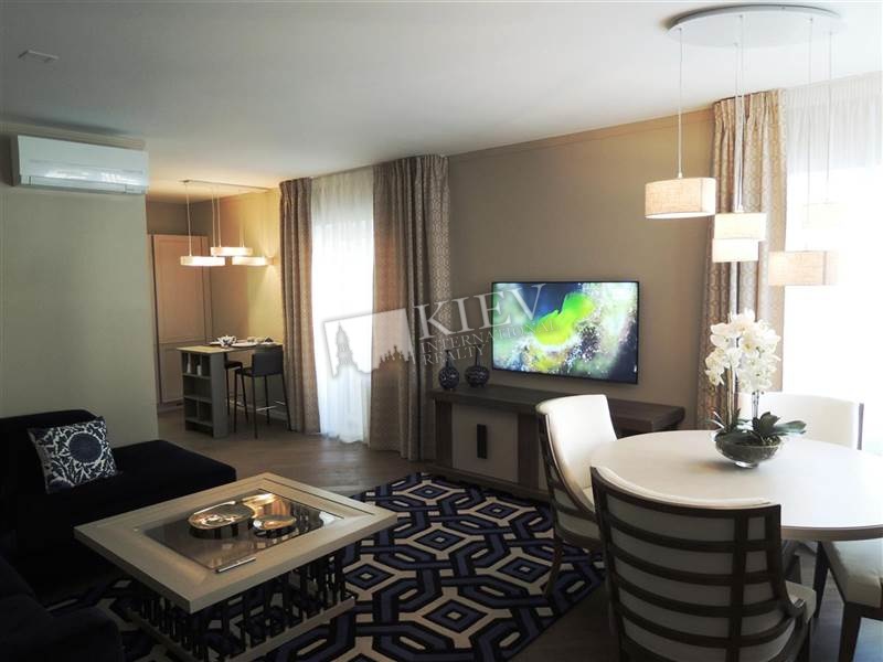 st. Krasnoarmeyskaya 9 Interior Condition Brand New, Living Room Flatscreen TV, Fold-out Sofa Set
