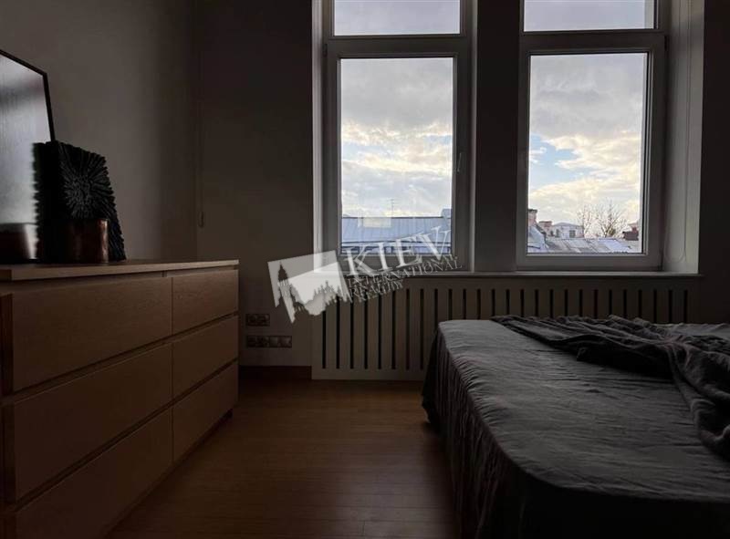 Three-bedroom Apartment st. Gorodetskogo 17/1 4390