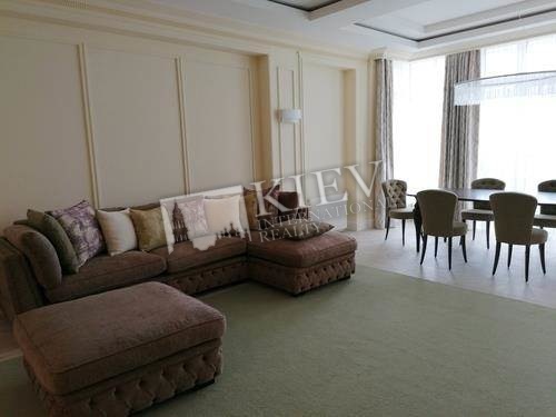 Arsenal'na Apartment for Rent in Kiev