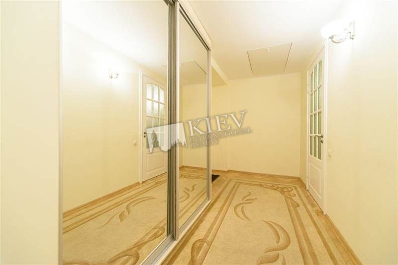 st. Gorodetskogo 15 Apartment for Rent in Kiev 3436