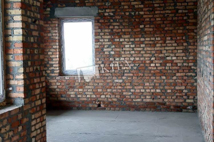 st. c. Romankov Furniture No Furniture, Interior Condition Bare Walls