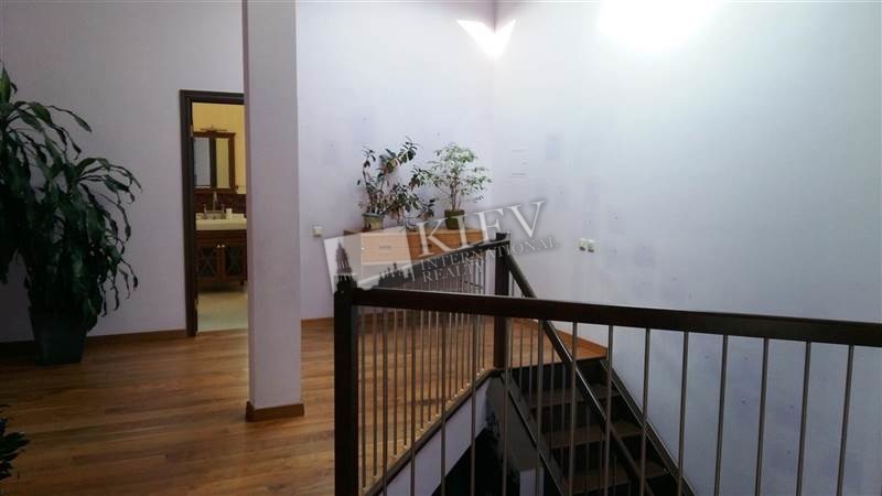 st. Chapaeva 9 Apartment for Rent in Kiev 3779