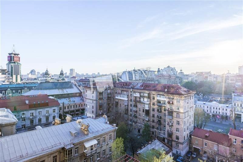 st. Kreschatik 27B Long Term Apartment in Kiev 9418