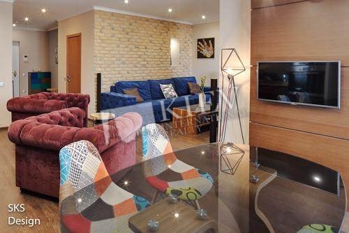st. 40-letiya Oktyabrya 60 Living Room Flatscreen TV, L-Shaped Couch, Residential Complex Park Avenue