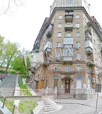 Teatral'na Kiev Apartment for Sale
