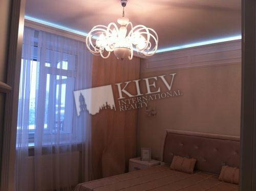 Klovs'ka Long Term Apartment in Kiev