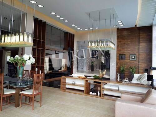 st. Starye Bezradichi Interior Condition Brand New, Furniture Furniture Removal Possible