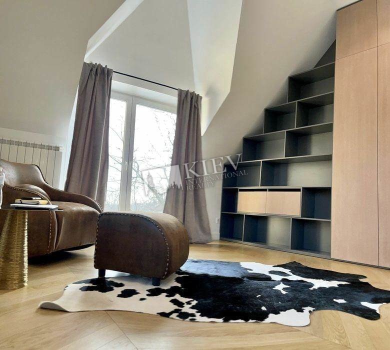 st. Petropavlovskaya 29 Furniture Furniture Removal Possible, Interior Condition Brand New