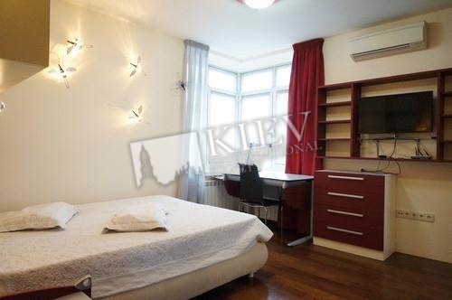 Three-bedroom Apartment st. Panasa Mirnogo 28A 4880