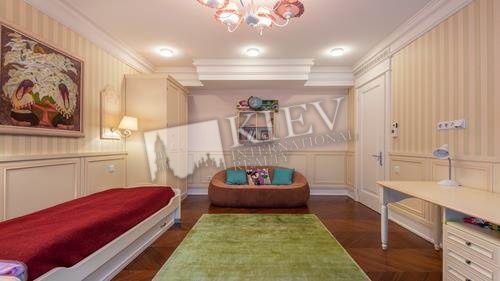 Apartment for Sale in Kiev  Institutskaya 18a