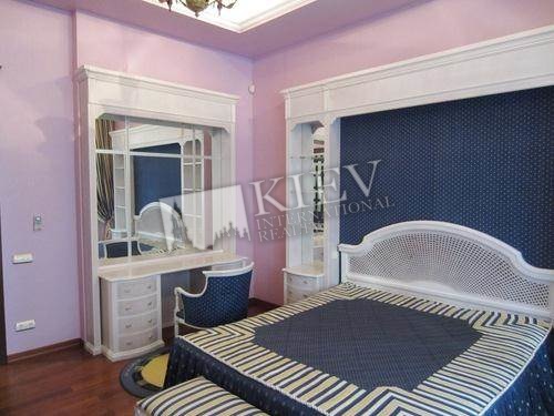 Four-bedroom Apartment st. Yaroslavov Val 13 4271