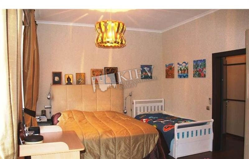 st. Schorsa 32B Kiev Apartment for Sale 8550