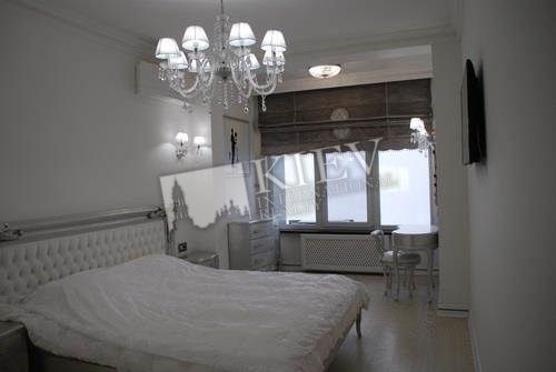 Two-bedroom Apartment st. Dragomirova 20 18748