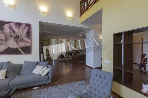 st. KG «Dniprova hvylya» Living Room Flatscreen TV, L-Shaped Couch, Bedroom 3 Guest Bedroom