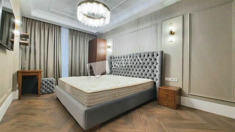 st. Predslavinskaya 57 Long Term Apartment in Kiev 20302