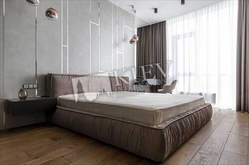 Apartment for Sale in Kiev Kiev Center Pechersk 