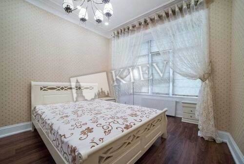 st. Dragomirova 20 Master Bedroom 1 Double Bed, TV, Residential Complex Novopecherskie Lipki