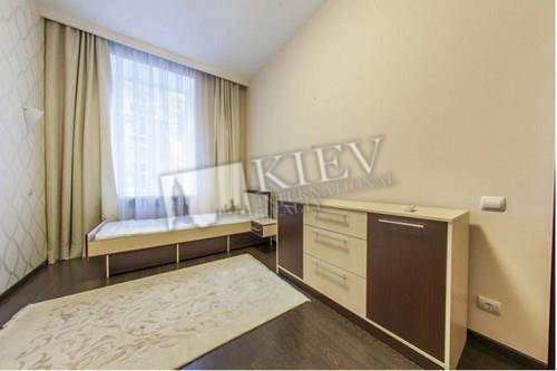 st. Krasnoarmeyskaya, 18 Living Room Flatscreen TV, Fold-out Sofa Set, Home Cinema, Furniture 