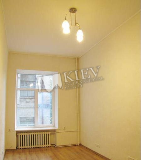 st. Gorkogo 24 Apartment for Sale in Kiev 17874