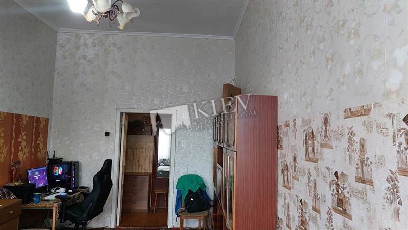 st. Andreevskaya 9 Buy an Apartment in Kiev 20304