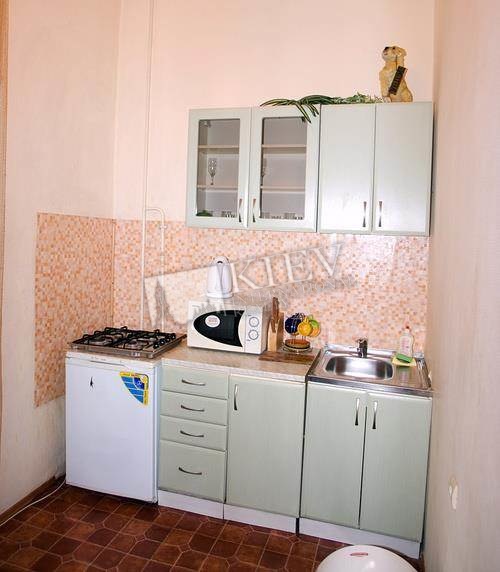 st. Mihaylovskiy pereulok 20 Master Bedroom 1 Double Bed, TV, Living Room Flatscreen TV, Fold-out Sofa Set