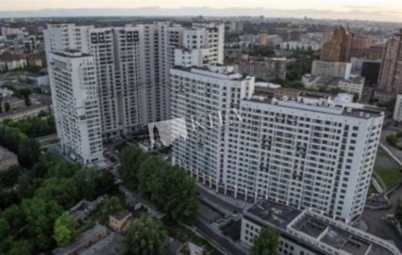 Pechers'ka Long Term Apartment in Kiev