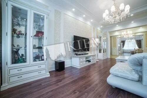 st. Dragomirova 20 Walk-in Closets One Walk-in Closet, Residential Complex Novopecherskie Lipki