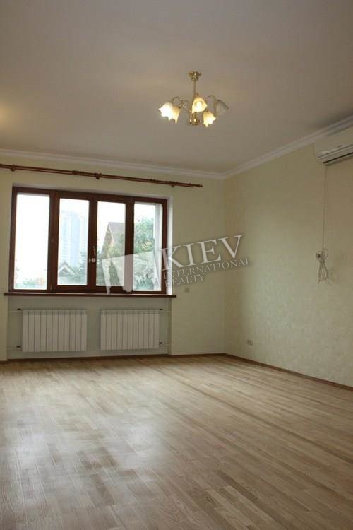 st. Zverinetskaya 32 Kitchen Dining Room, Dishwasher, Gas Oventop, Furniture Flexible