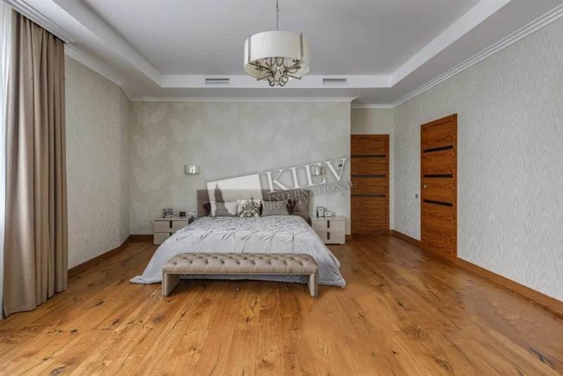 Obolon Long Term Apartment in Kiev