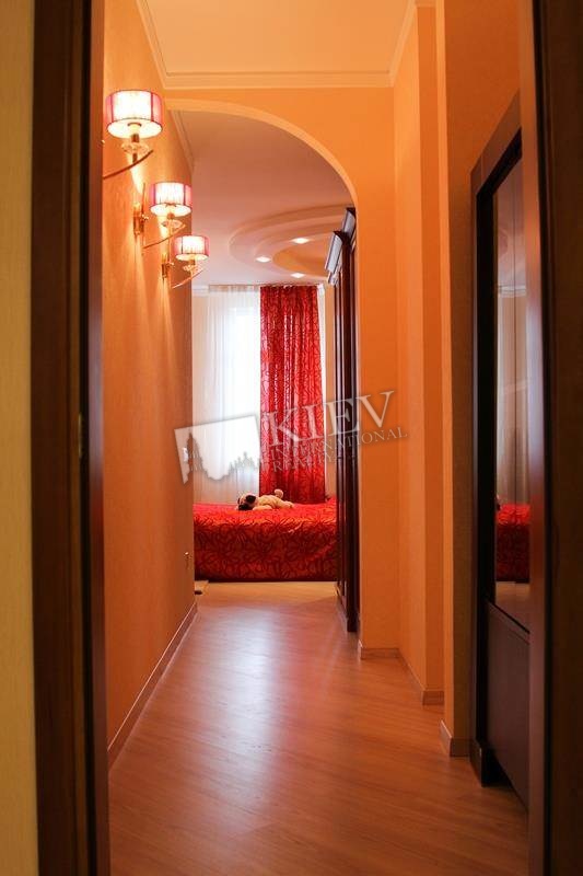 st. Gonchara 35 Master Bedroom 1 Double Bed, Living Room Flatscreen TV, L-Shaped Couch
