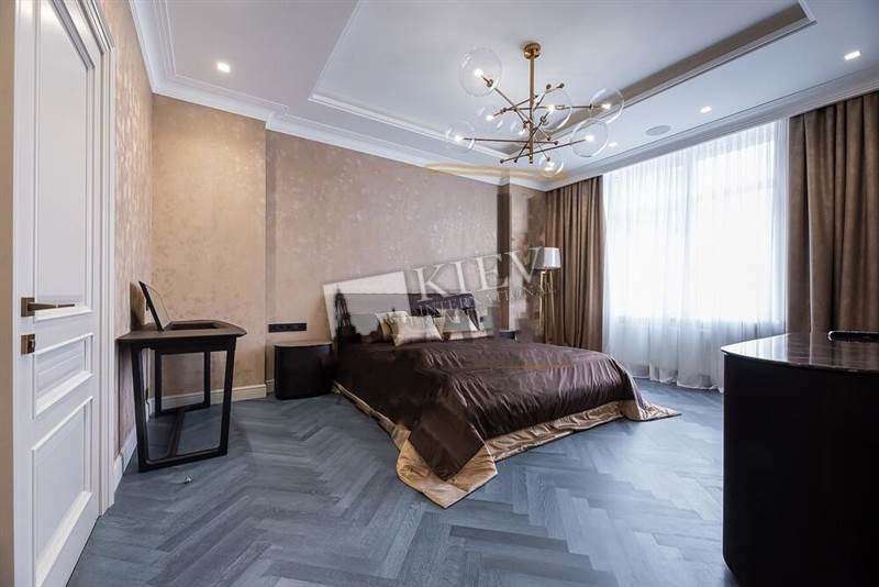 Apartment for Sale in Kiev Kiev Center Pechersk Novopecherskie Lipki