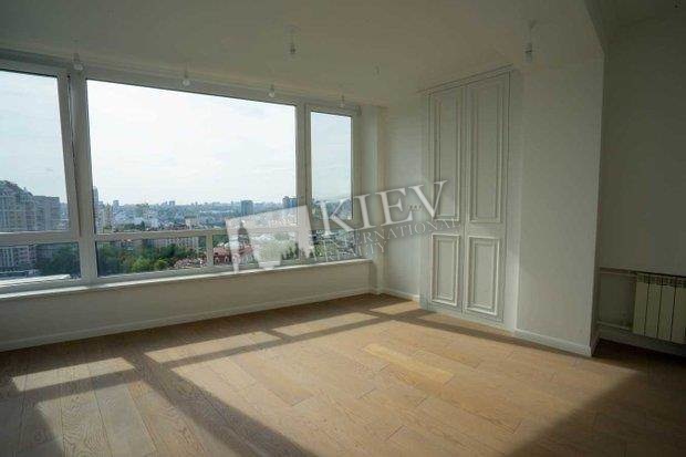Four-bedroom Apartment st. Yaroslavov Val 15 A 19034