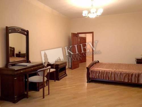 st. Krasnoarmeyskaya 72 Kiev Apartment for Rent 8514
