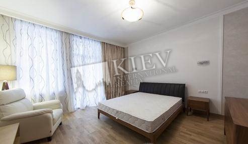 st. Zverinetskaya 47 Kiev Apartment for Rent 4429
