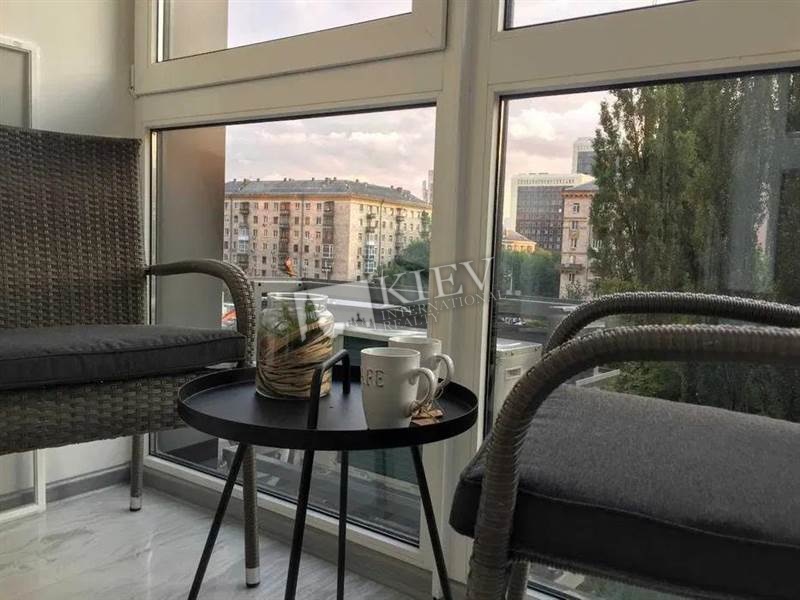 st. Predslavinskaya 40 Kiev Apartment for Rent 20212