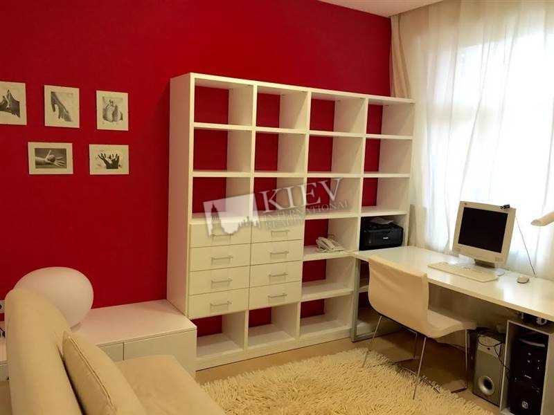 st. Nazarovskaya 11 Kiev Apartment for Rent 12105