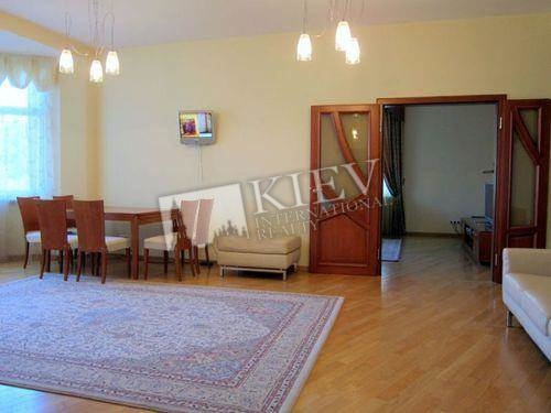 st. Lysenko 2A Kiev Apartment for Rent 2017