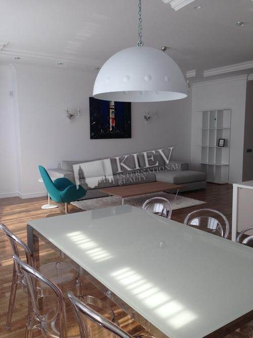 Klovs'ka Kiev Apartment for Sale