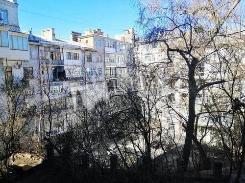 st. Lyuteranskaya 11B Kiev Apartment for Sale 15641