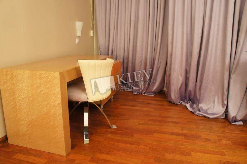 st. Shota Rustaveli 44 Master Bedroom 1 Double Bed, TV, Furniture 