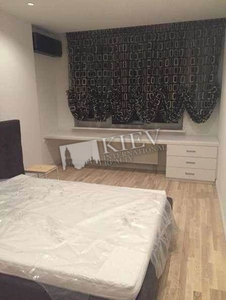 Luk'yanivs'ka Apartment for Rent in Kiev