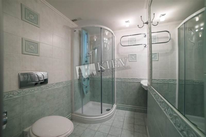 st. Reytarskaya 41 Bathroom 2 Bathrooms, Washing Machine, Living Room Fireplace, Flatscreen TV, L-Shaped Couch
