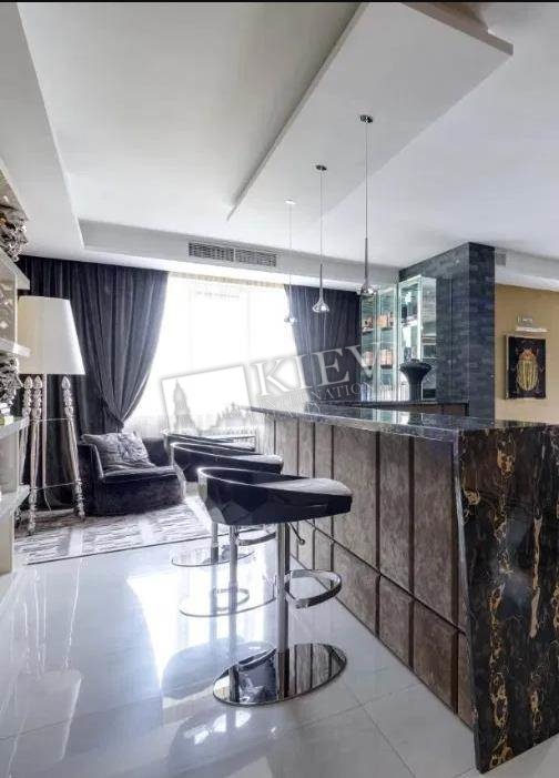 Buy an Apartment in Kiev Kiev Center Shevchenkovskii Diamant