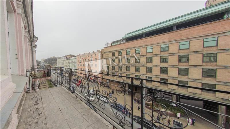 st. Lva Tolstogo 1 Balcony 2 Balconies, Parking Yard Parking